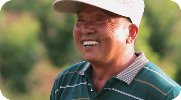 Poor household Yang Hongfu happily said, 